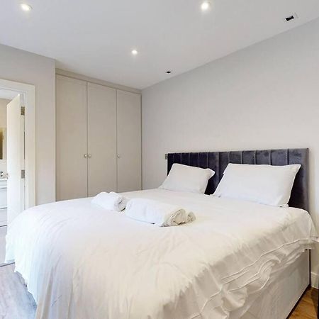Elegant 2Bed Flat 10Min To Wimbledon Tennis Courts ลอนดอน ภายนอก รูปภาพ
